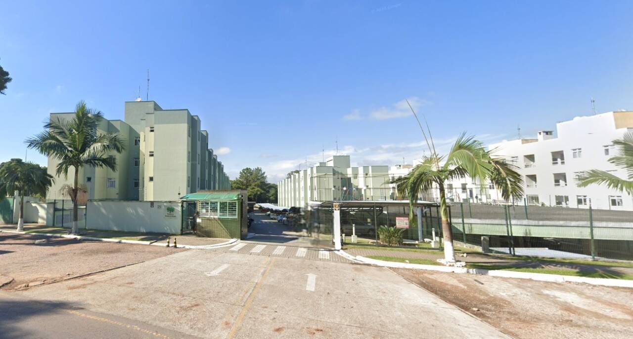 Apartamento de andar no Morada do Bosque - Tatuquara - R$275 mil