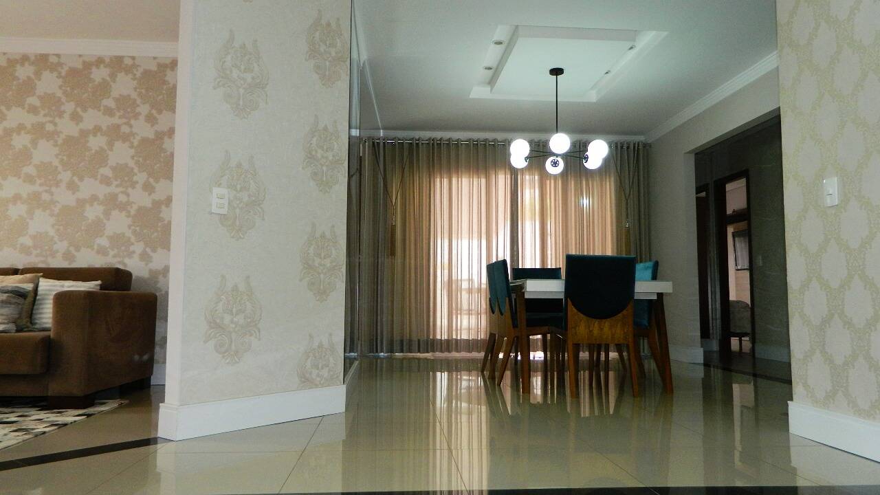 Casa, 4 quartos, 245 m² - Foto 4