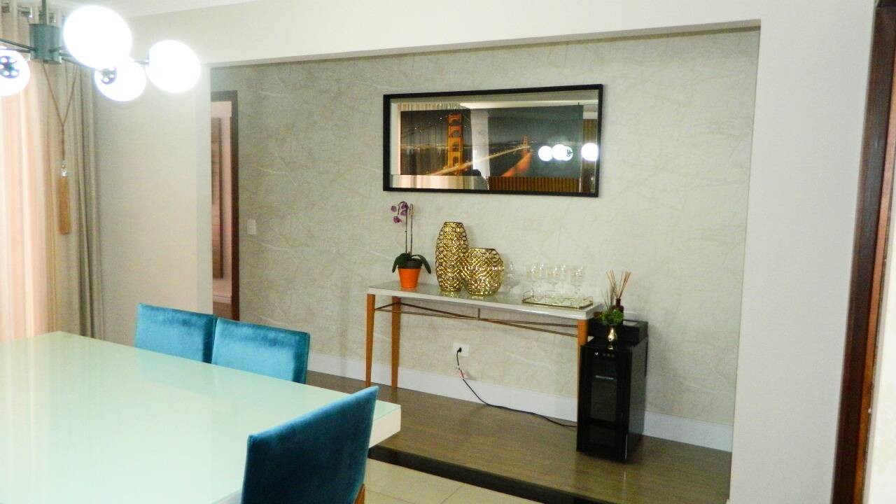 Casa, 4 quartos, 245 m² - Foto 8