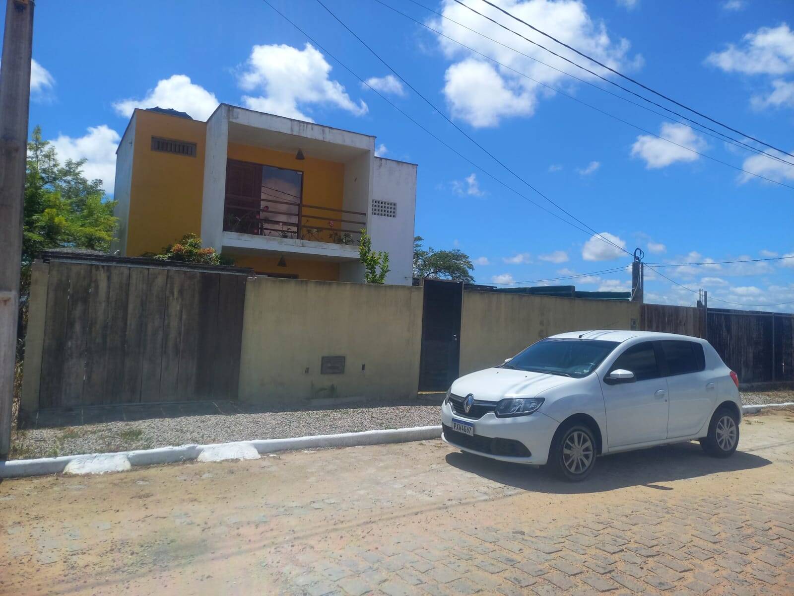 Casa, 1 quarto, 75 m² - Foto 1