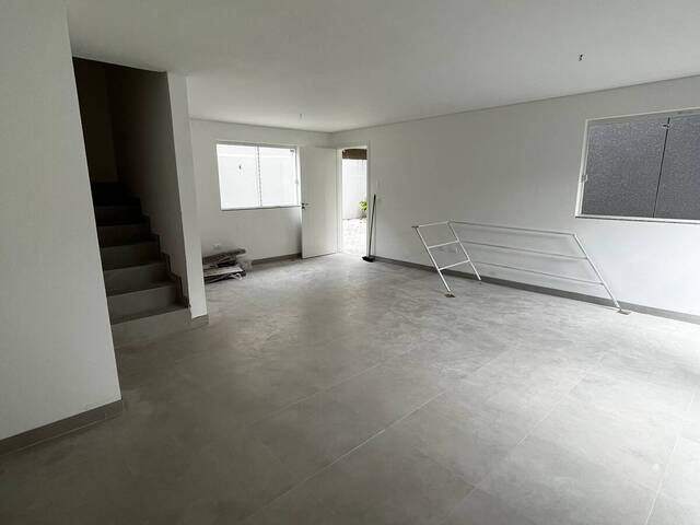 Casa para Venda em Curitiba - 5