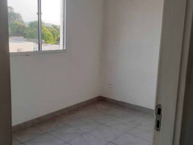 #A003_25 - Apartamento para Venda em São José dos Pinhais - PR