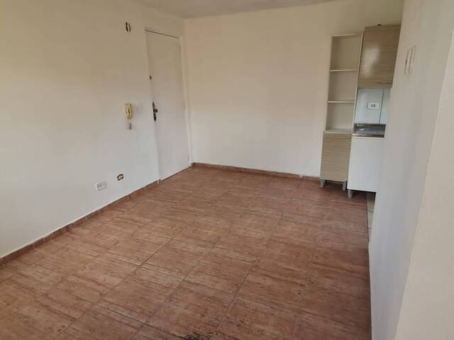 #A0041_25 - Apartamento para Venda em Curitiba - PR - 2