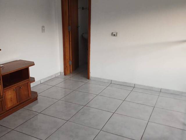 Sobrado para Venda em Campo Largo - 5