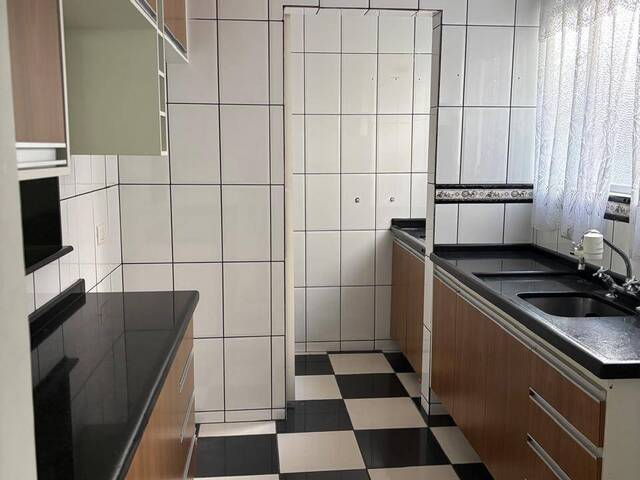 #2172 - Apartamento para Locação em Curitiba - PR - 1