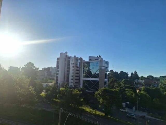 #1956 - Apartamento para Venda em Curitiba - PR - 2