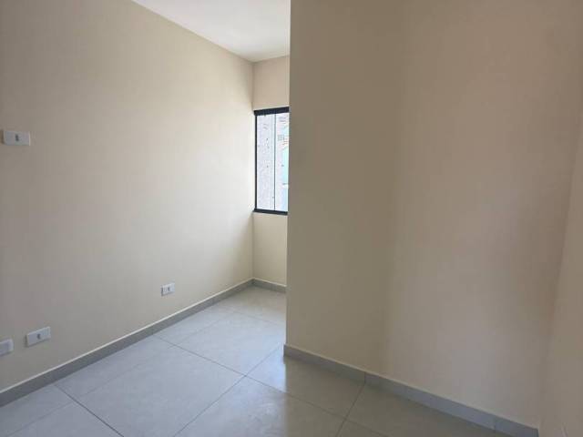 Sobrado para Venda em Curitiba - 4