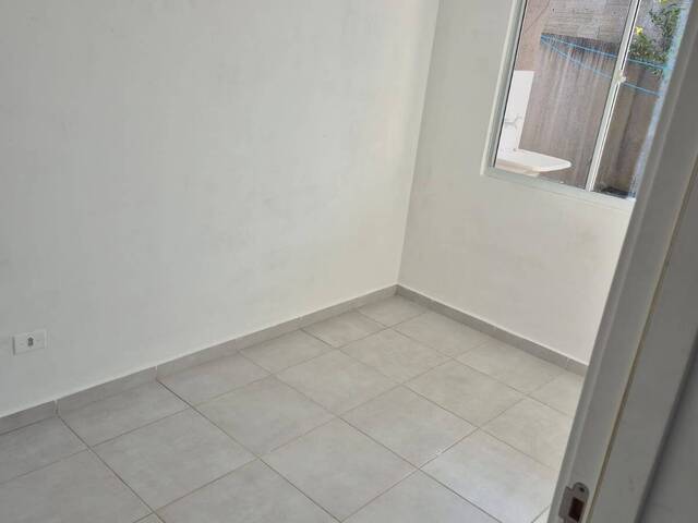 #C0008_26 - Casa para Venda em Fazenda Rio Grande - PR - 3