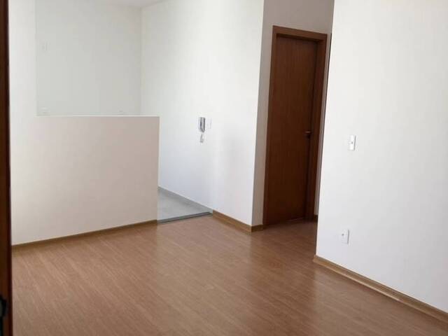 Apartamento para Venda em Curitiba - 4