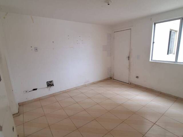 Apartamento para Venda em Colombo - 5