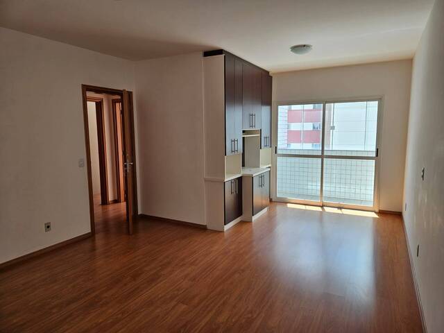 Apartamento para Venda em Curitiba - 2