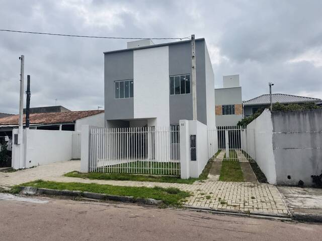#2389 - Casa para Venda em Curitiba - PR - 2