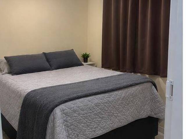 #2410 - Apartamento para Venda em Curitiba - PR - 1