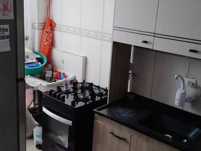 #2415 - Apartamento para Venda em Curitiba - PR - 2
