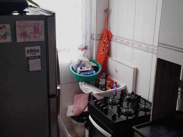 #2415 - Apartamento para Venda em Curitiba - PR - 3