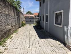 Sobrado para Venda em Curitiba - 1